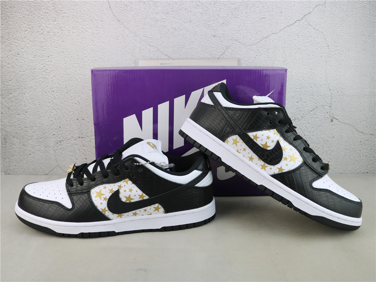 OG Batch Supreme x Dunk Low OG SB QS Black DH3228 102